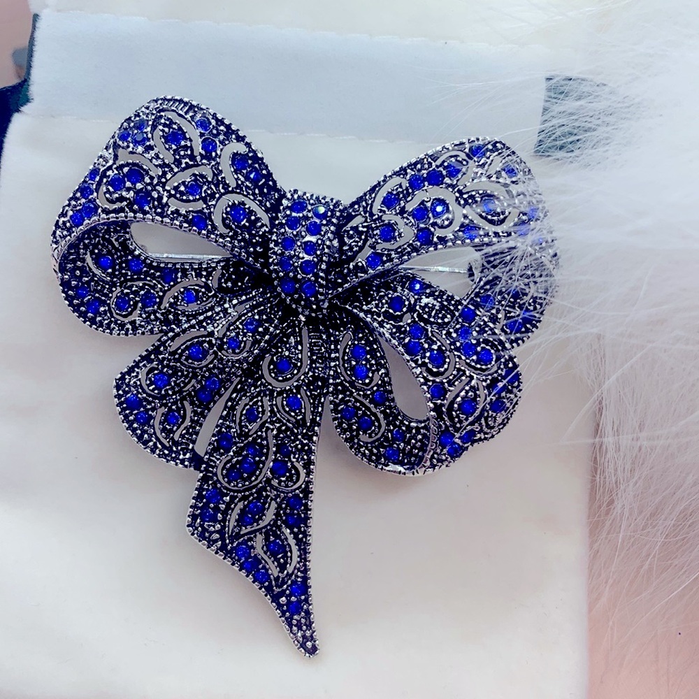 Blue Rhinestone Bow Bowknot Elegant Brooch